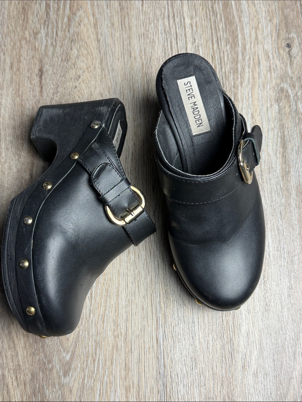 Steve Madden Leather Studded Platform Clogs – Women’s Size 6M